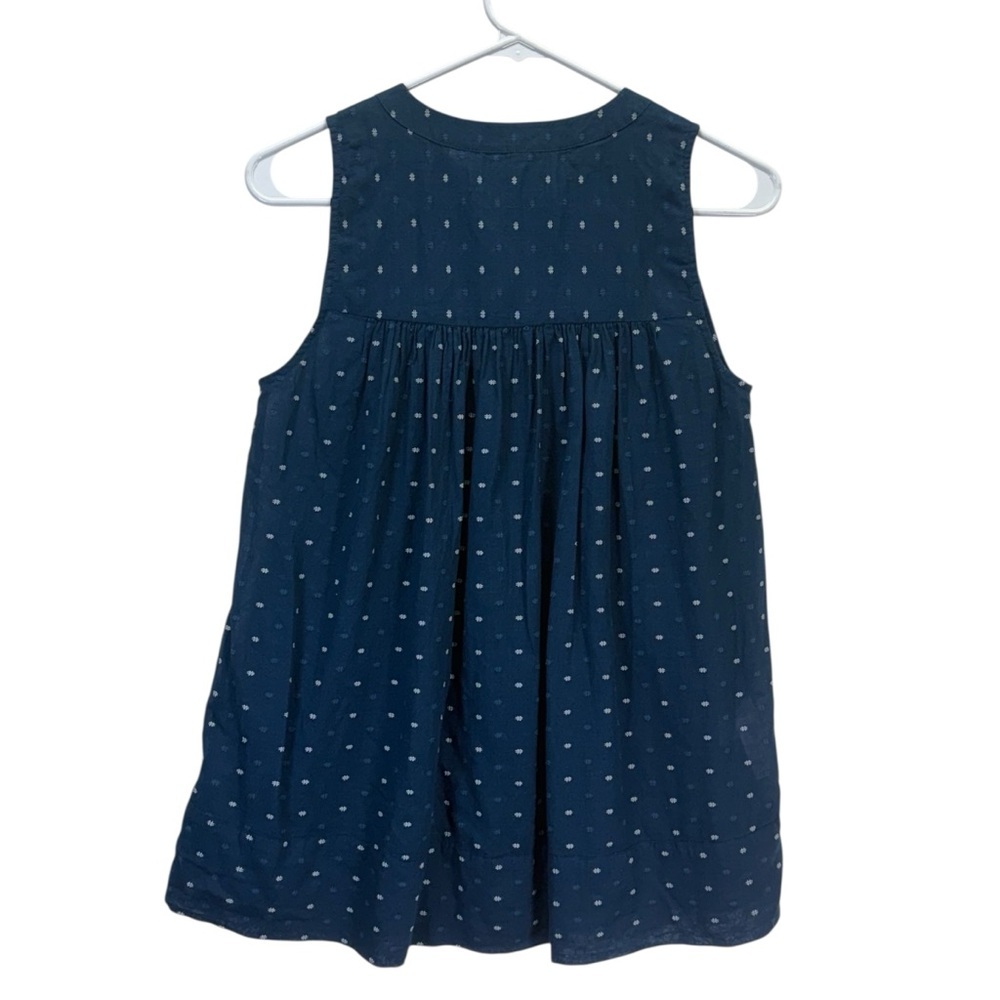 LOFT Navy Polka Dot Sleeveless Top NWT
Size XS - Picture 4 of 10